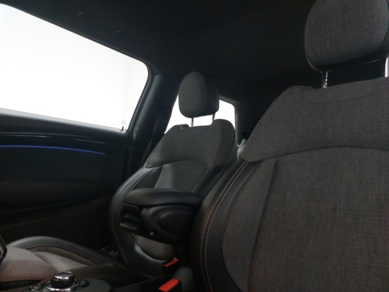 Used MINI Hatch 2023 for sale - 77987345: Photo 5