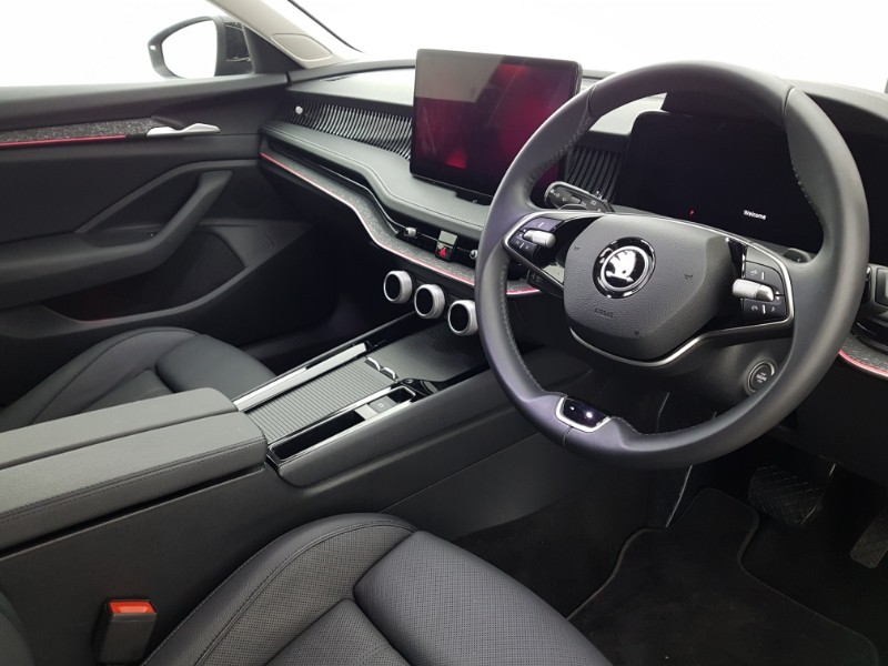 Used Skoda Superb 2024 for sale - 76347540: Photo 12