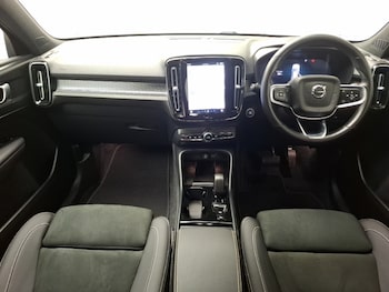 Used Volvo XC40 2024 for sale - 76465809: Photo