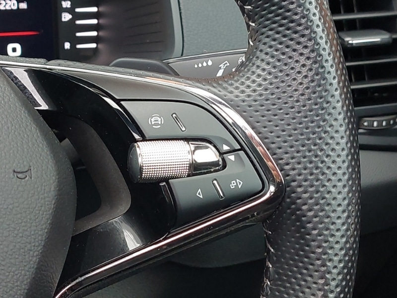 Used Skoda Karoq 2024 for sale - 76700284: Photo 10