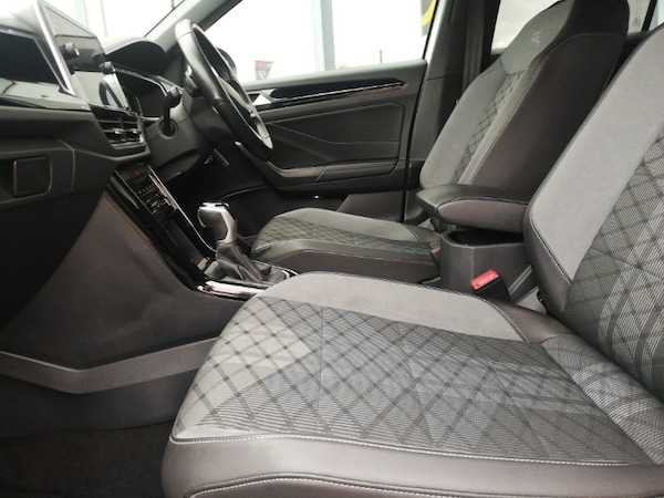 Used Volkswagen T-Roc 2022 for sale - 76220974: Photo 5