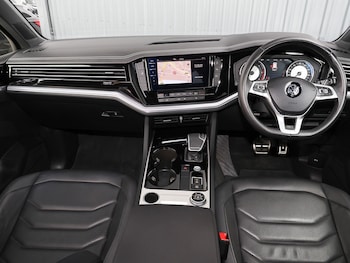 Used Volkswagen Touareg 2020 for sale - 79498226: Photo