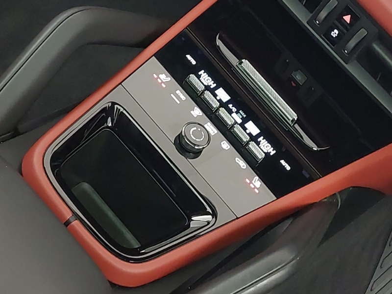 Used Porsche Cayenne 2024 for sale - 77358059: Photo 10