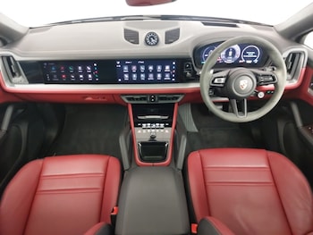 Used Porsche Cayenne 2024 for sale - 77358059: Photo