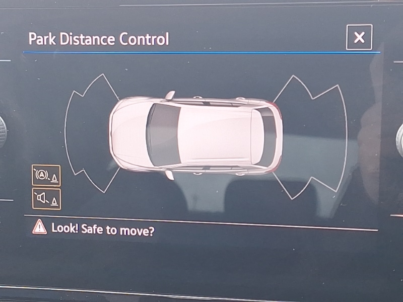 Used Volkswagen T-Roc 2022 for sale - 76408001: Photo 11