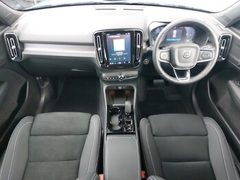 Used Volvo XC40 2024 for sale - 77690382: Photo