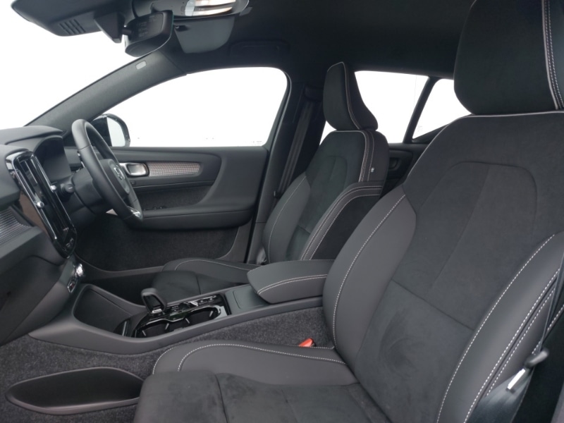 Used Volvo XC40 2024 for sale - 77690382: Photo 5