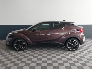 Used Toyota C-HR 2023 for sale - 77986499: Photo