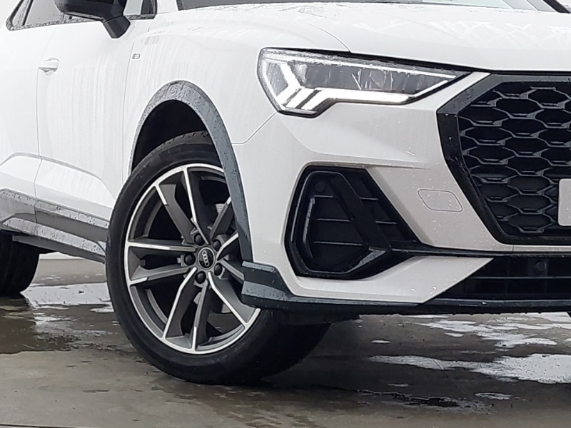 Used Audi Q3 2021 for sale - 76925526: Photo 9