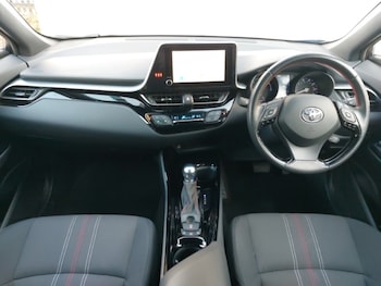 Used Toyota C-HR 2022 for sale - 78634957: Photo