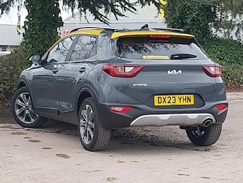 Used Kia Stonic 2023 for sale - 78567352: Photo