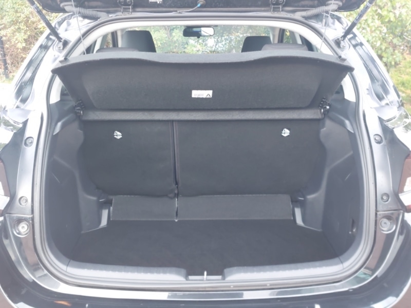 Used Mazda Mazda2 HYBRID 2024 for sale - 77399135: Photo 8