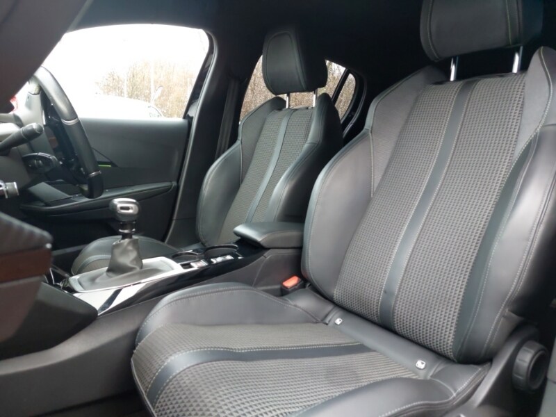 Used Peugeot 208 2022 for sale - 76721008: Photo 12