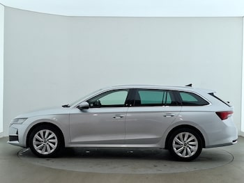 Used Skoda Octavia 2024 for sale - 78318055: Photo