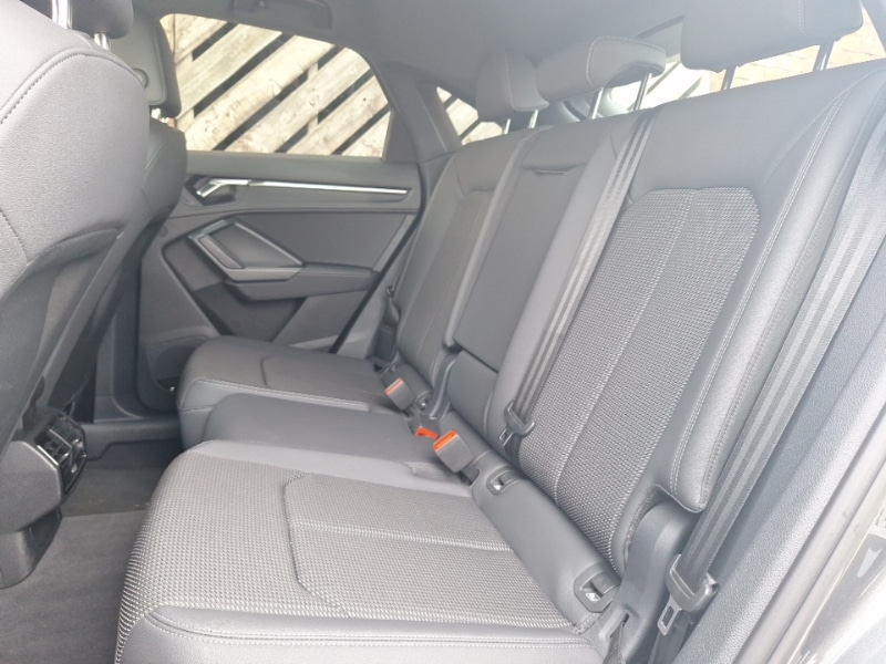 Used Audi Q3 2023 for sale - 76465536: Photo 6