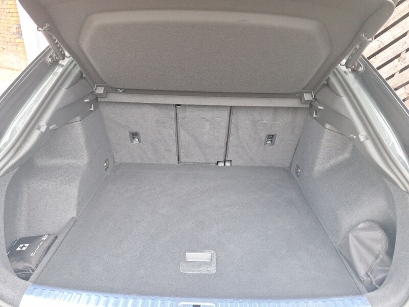 Used Audi Q3 2023 for sale - 76465536: Photo 8