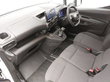 Used Citroen Berlingo 2024 for sale - 78455110: Photo