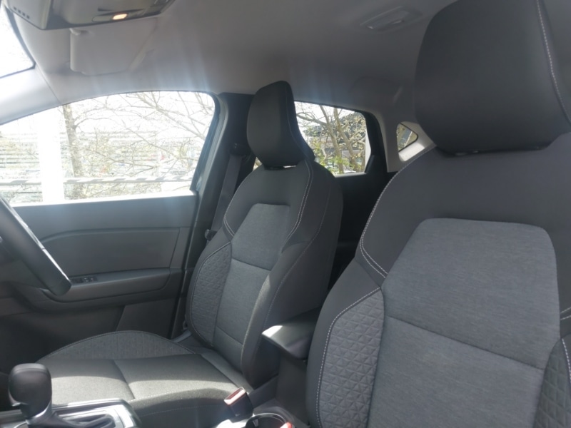 Used Renault Captur 2023 for sale - 78225558: Photo 5