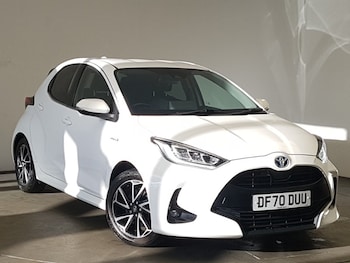 Used Toyota Yaris 2021 for sale - 77353408: Photo