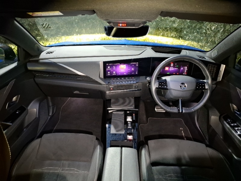 Used Vauxhall Astra 2023 for sale - 78103622: Photo 2