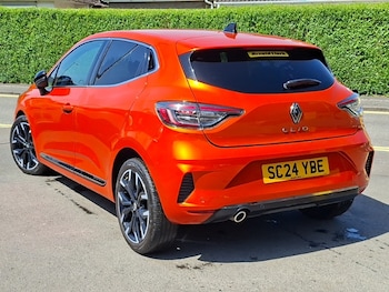 Used Renault Clio 2024 for sale - 78983255: Photo