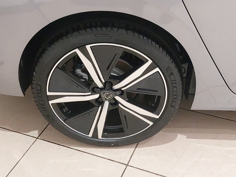 Used Peugeot 308 2025 for sale - 76823108: Photo 12