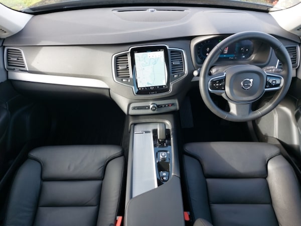 Used Volvo XC90 2024 for sale - 76325169: Photo 2