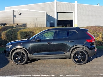 Used Volvo XC40 2025 for sale - 76967367: Photo