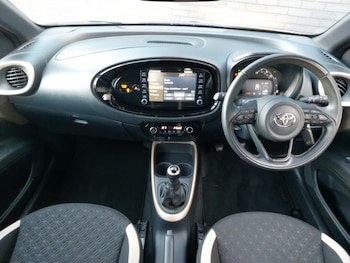 Used Toyota Aygo X 2022 for sale - 76970915: Photo