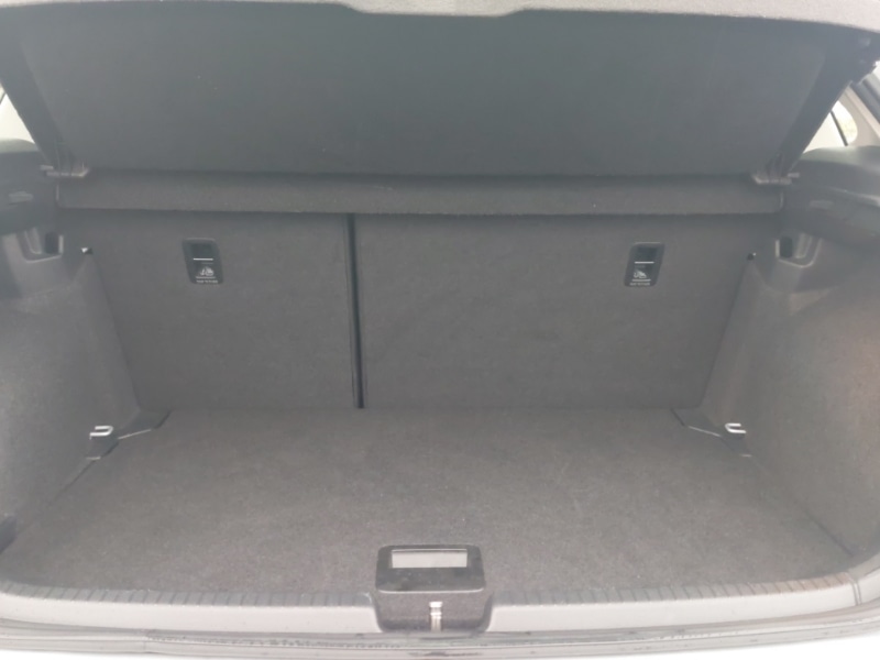 Used Volkswagen Polo 2022 for sale - 76880576: Photo 8