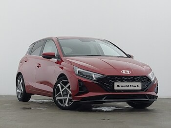 Used Hyundai i20 2024 for sale - 76492572: Photo