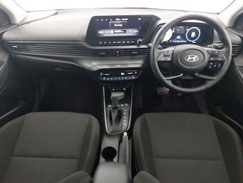 Used Hyundai i20 2024 for sale - 76492572: Photo