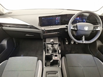 Used Vauxhall Astra 2024 for sale - 76272646: Photo 2