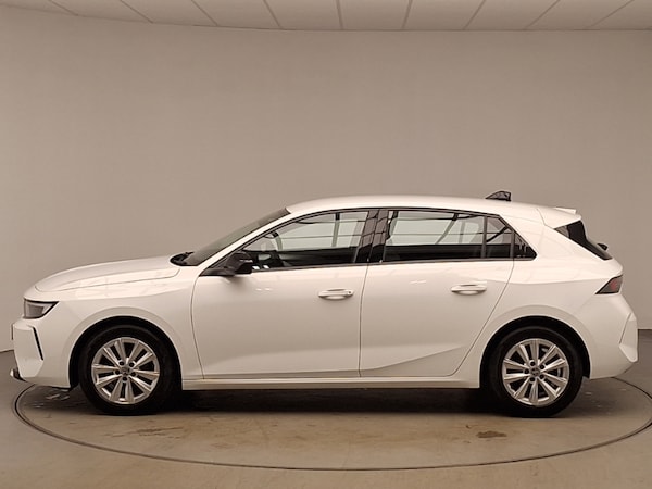 Used Vauxhall Astra 2024 for sale - 76272646: Photo 4