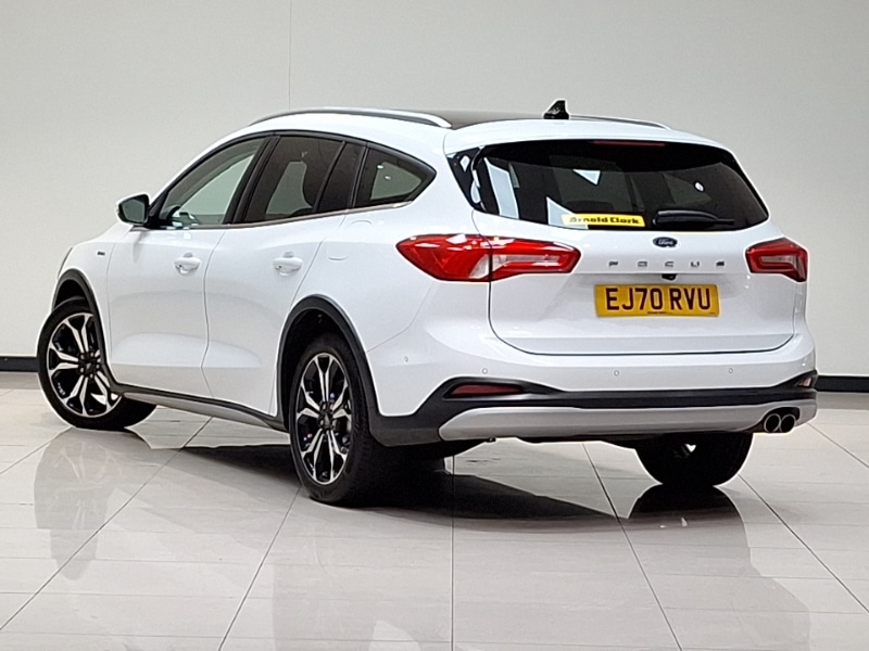 Used Ford Focus 2020 for sale - 76921035: Photo 3