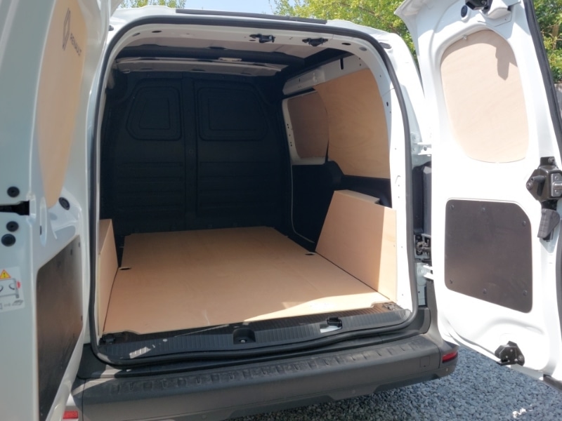 Used Renault Kangoo 2025 for sale - 76451380: Photo 8