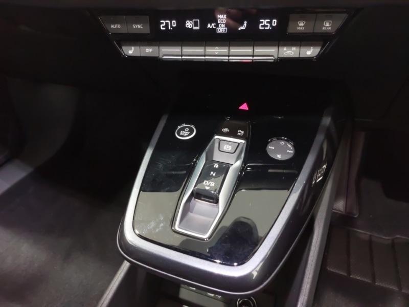 Used Audi Q4 e-tron 2023 for sale - 78075000: Photo 12