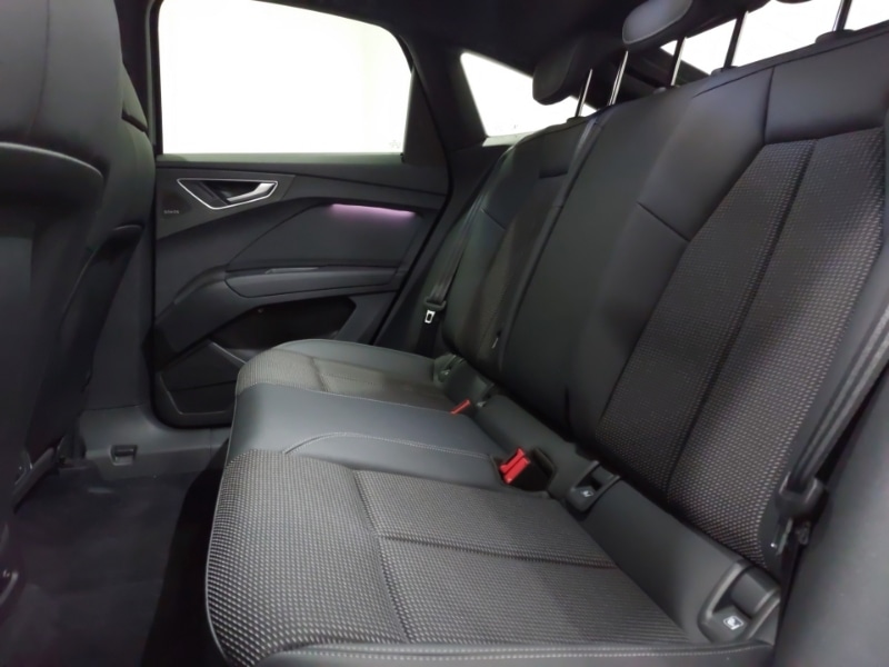 Used Audi Q4 e-tron 2023 for sale - 78075000: Photo 6