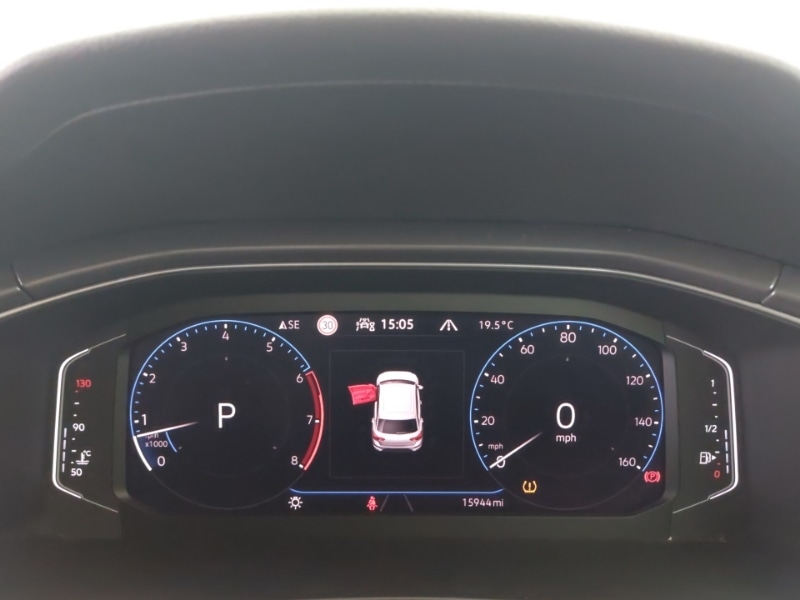 Used Volkswagen T-Roc 2021 for sale - 76619416: Photo 10