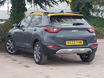 Used Kia Stonic 2023 for sale - 78403932: Photo