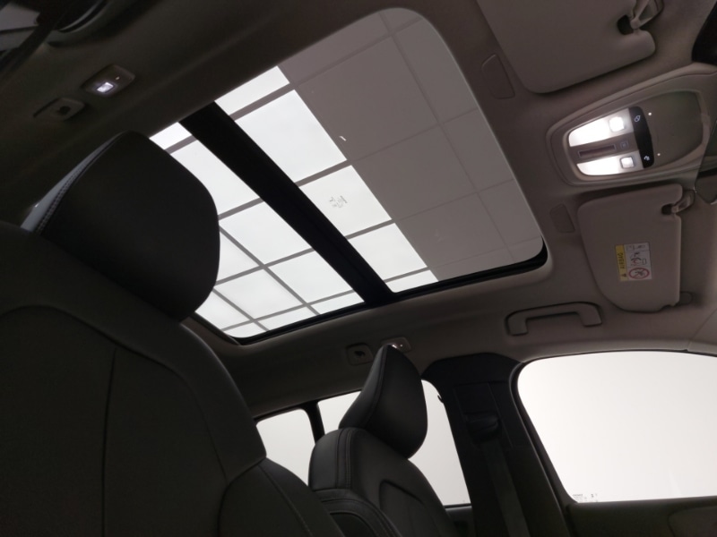 Used Volvo XC40 2024 for sale - 76778974: Photo 11