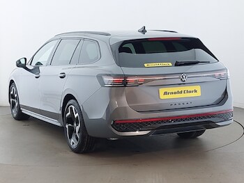 Used Volkswagen Passat 2025 for sale - 78724031: Photo