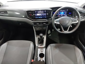 Used Volkswagen Polo 2022 for sale - 76925671: Photo