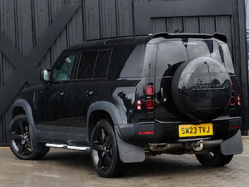 Used Land Rover Defender 2023 for sale - 79176195: Photo