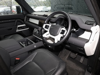 Used Land Rover Defender 2023 for sale - 79176195: Photo