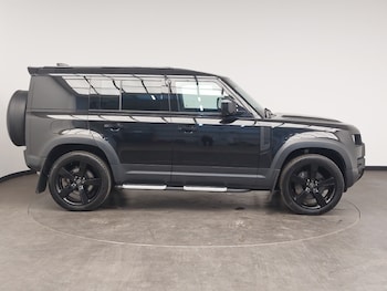Used Land Rover Defender 2023 for sale - 78848372: Photo