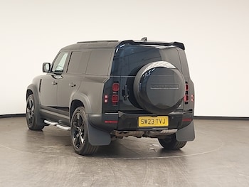 Used Land Rover Defender 2023 for sale - 78848372: Photo