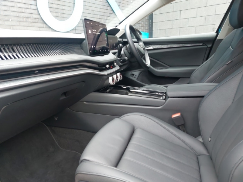 Used Skoda Superb 2024 for sale - 76348148: Photo 5