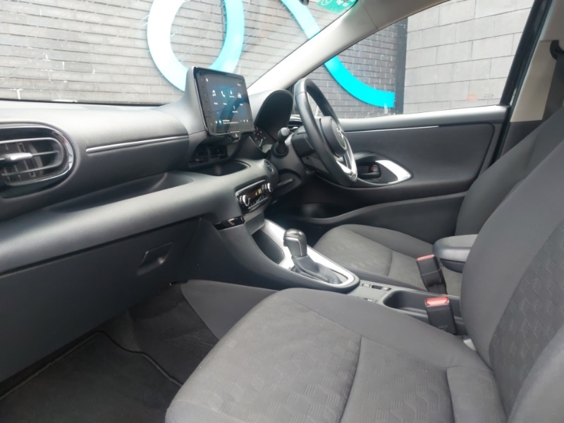 Used Mazda Mazda2 HYBRID 2024 for sale - 77645505: Photo 5