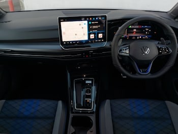 Used Volkswagen Golf 2025 for sale - 77242177: Photo